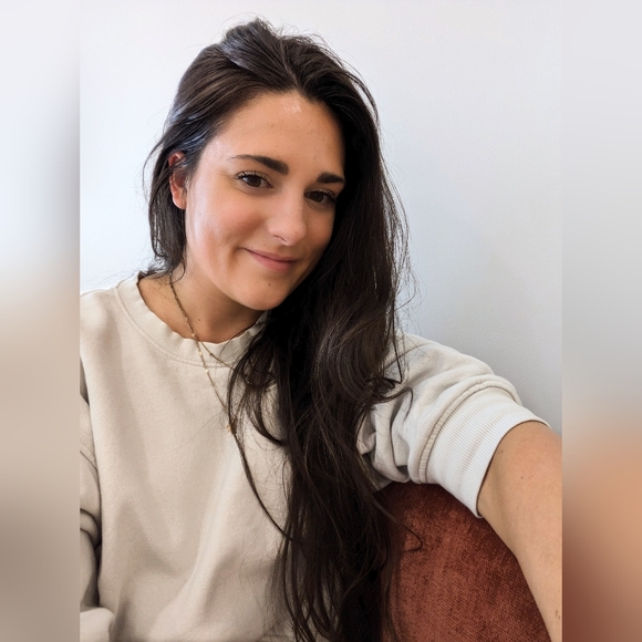 Meet your Posher, Brittany - Picture 1 of 1